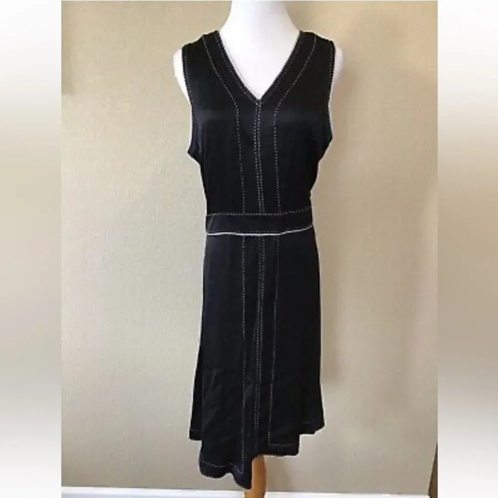 ⭐️Host Pick⭐️ BANANA REPUBLIC little black dress. Asymmetric front hem. - Picture 1 of 8